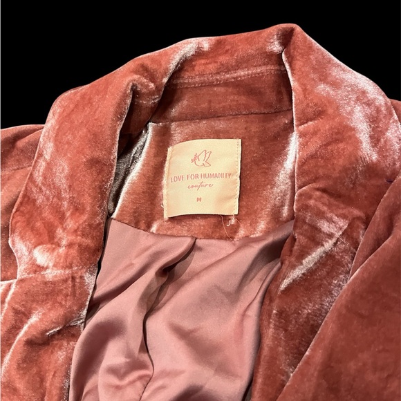 Kenzie Love for Humanity Blush Velvet Blazer - Picture 3 of 4